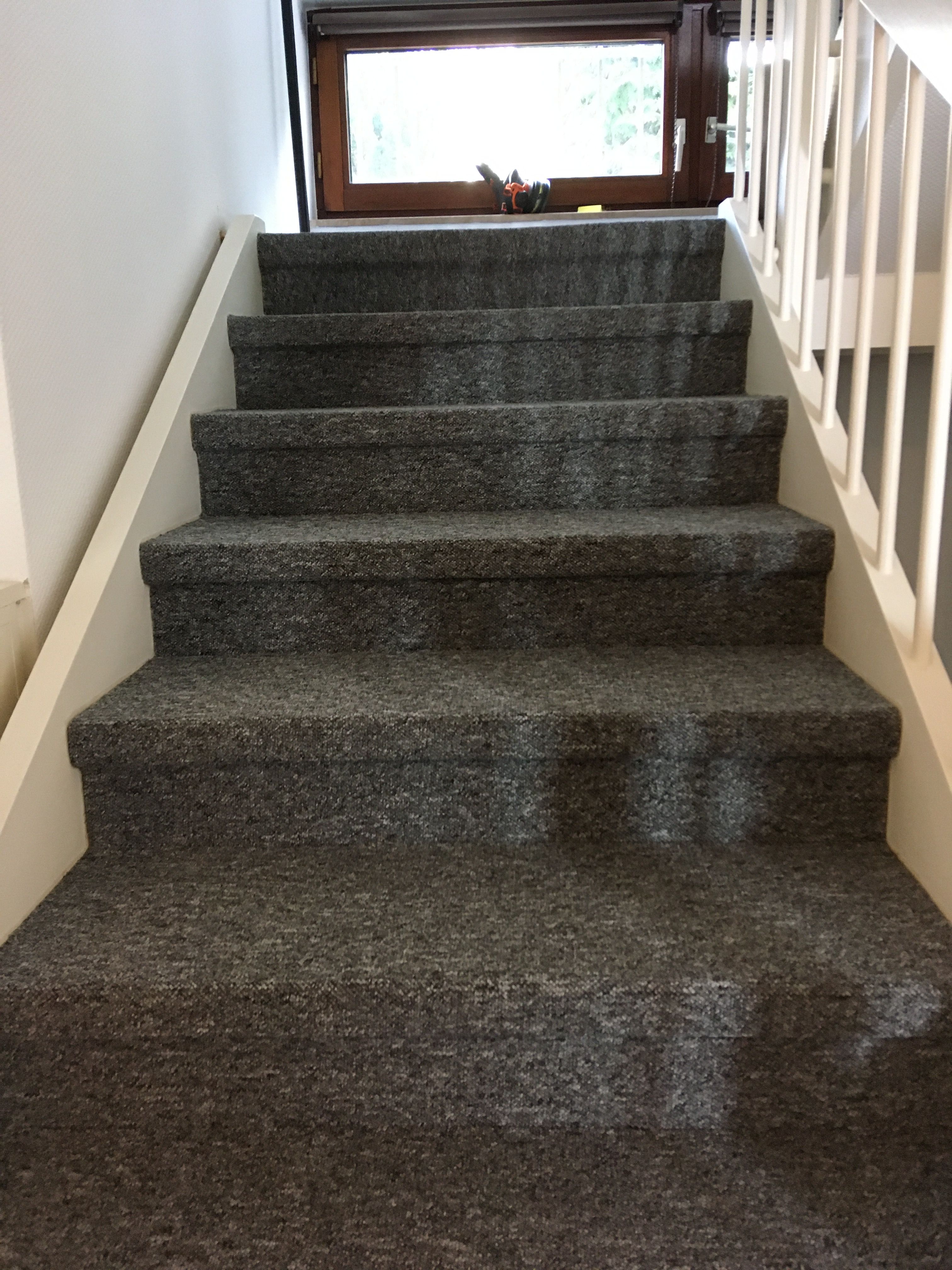 Teppichboden Bodenbelag Treppenstufen ketteln