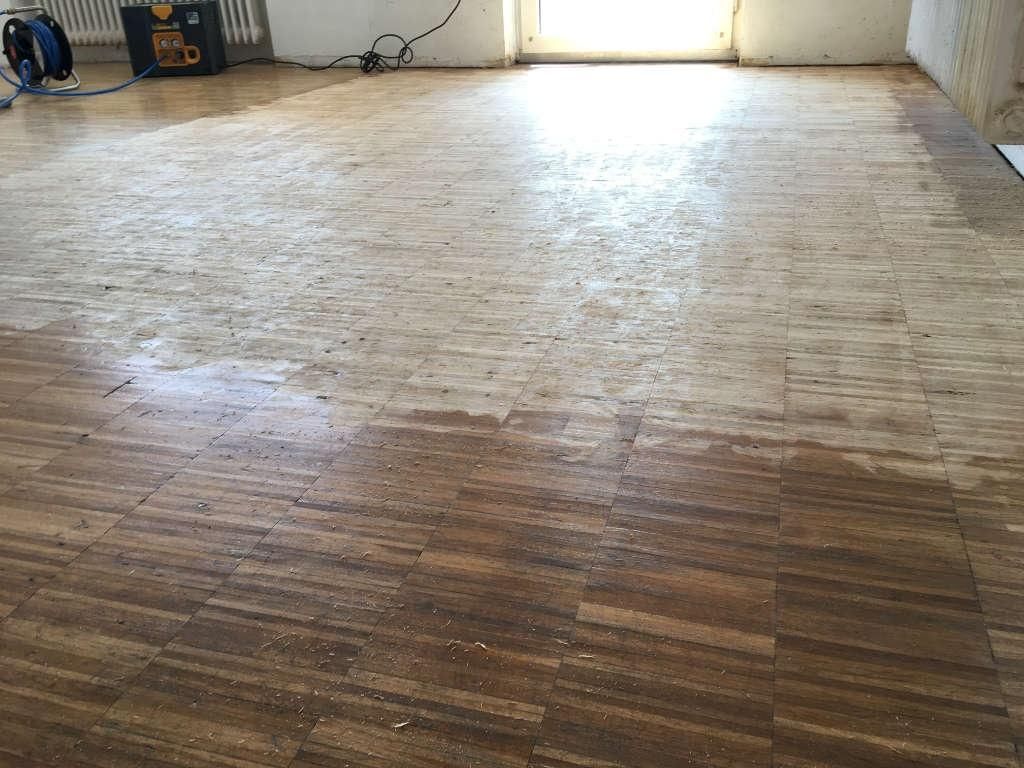 Parkett Eiche staubfrei schleifen Göppingen